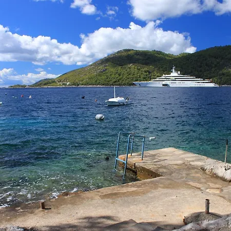 Brna 9159a * Smokvica (Korcula)