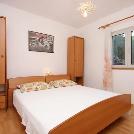 Brna 9159a Smokvica (Korcula)